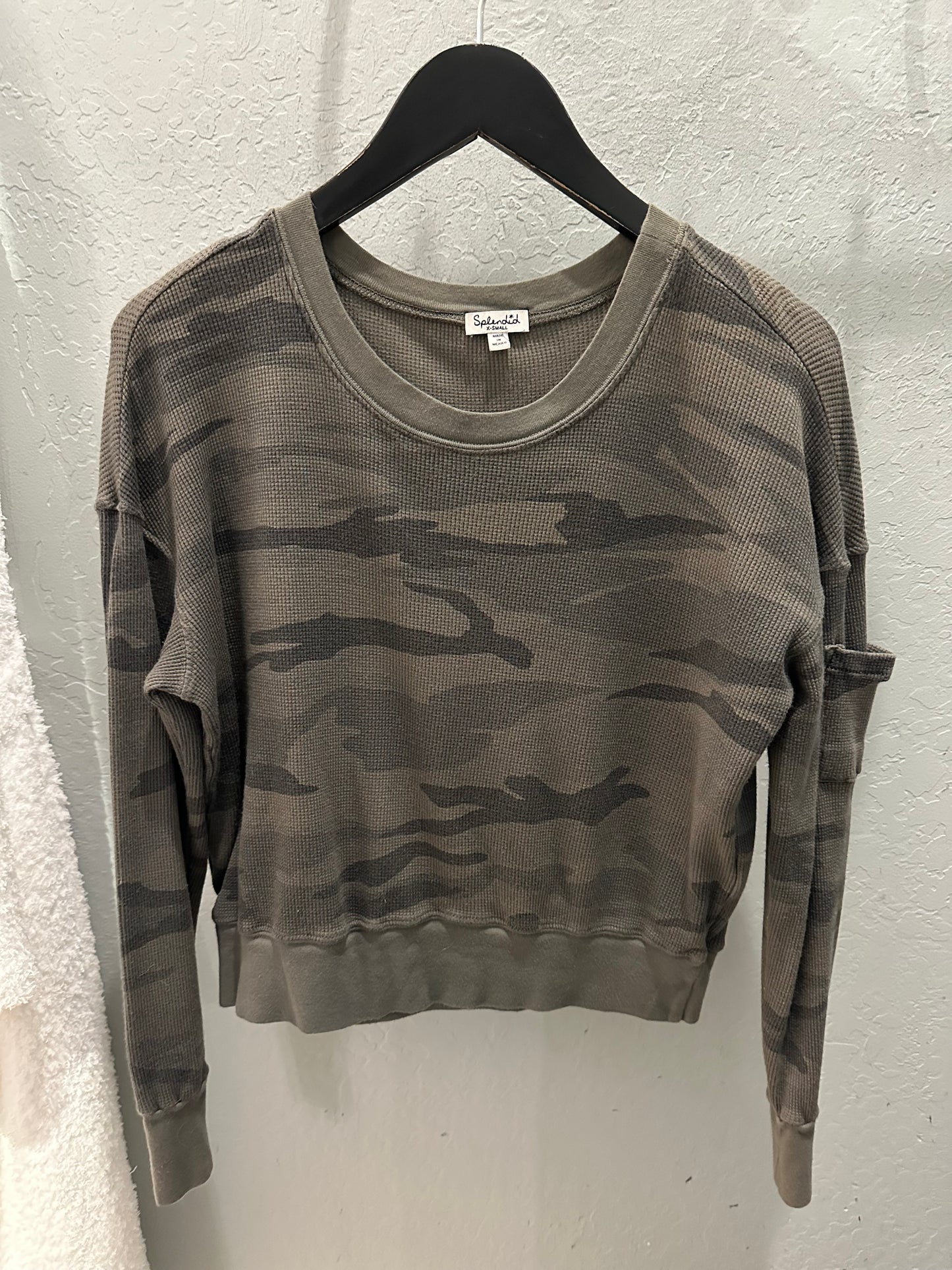 Splendid Olive Branch Camo Top XS