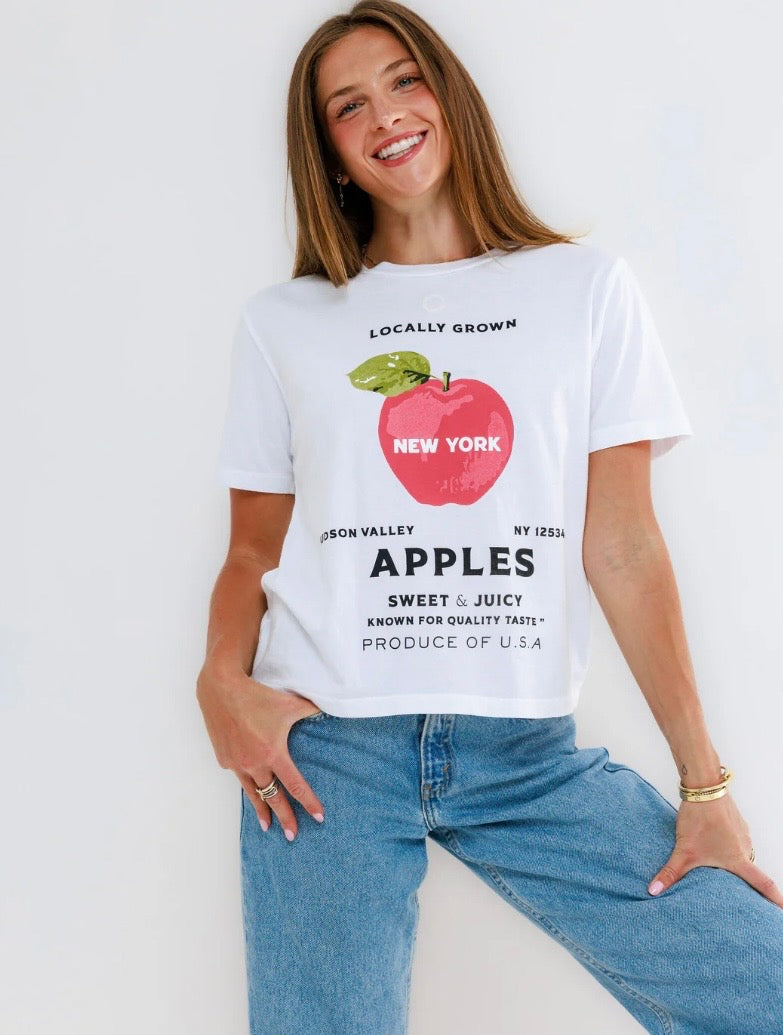 Sunny Somewhere Hudson Valley Applestand Everyday Tee