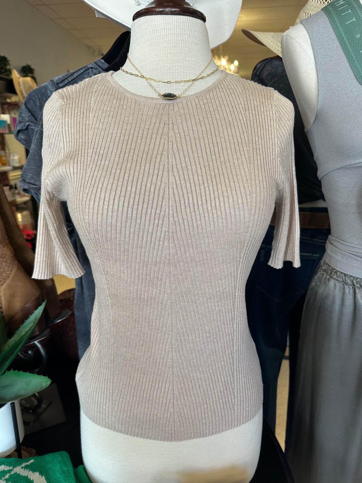 Esquelo Rib Natural Short Sleeve Sweater