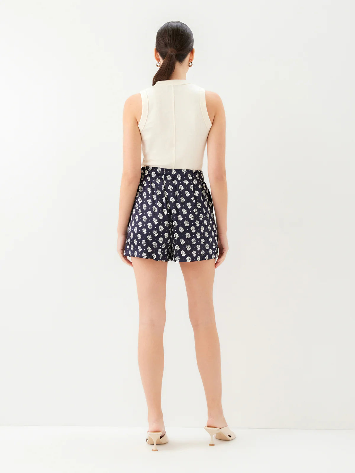 Fifteen Twenty Melissa Short