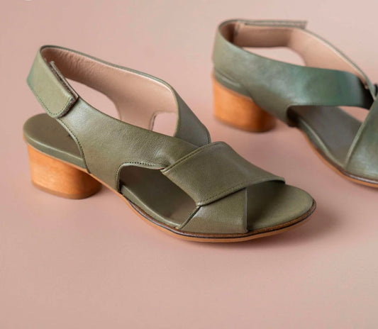 Eric Michael Isla Sandal