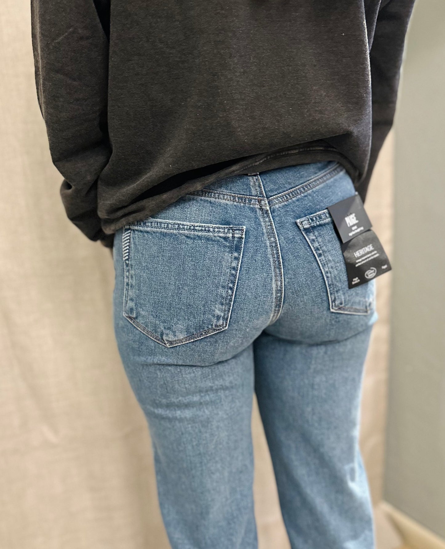 Paige Stevie 31in Jeans Heroes