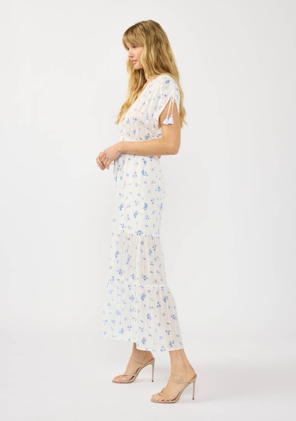 Smocked Waist Tiered Maxi Dress: WHITE/BLUE / L