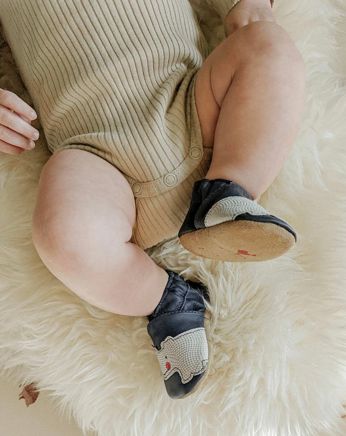 Robeez Friends Wrap Around Soft Soles
