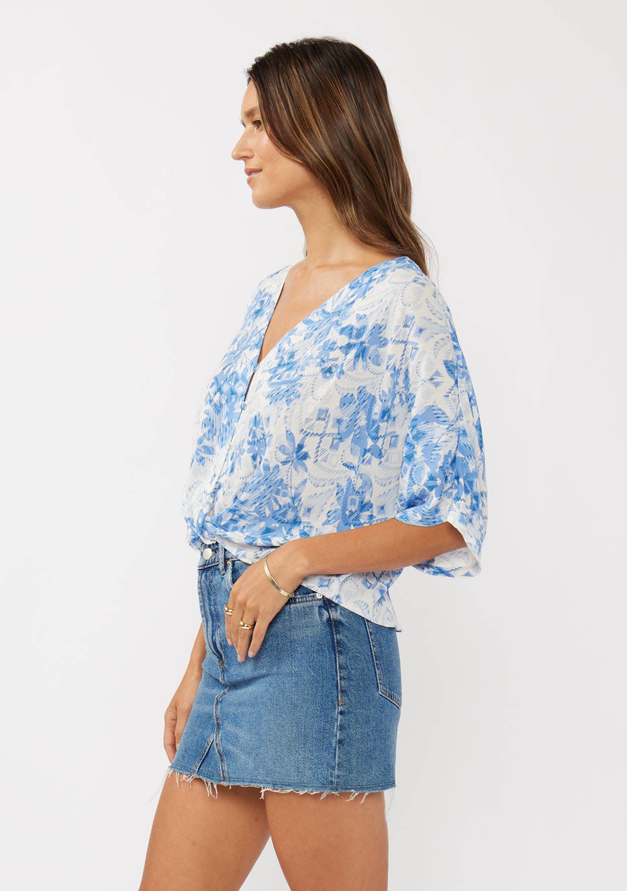 Floral V-Neck Button-Down Knot Front Top: Off White Dusty Blue