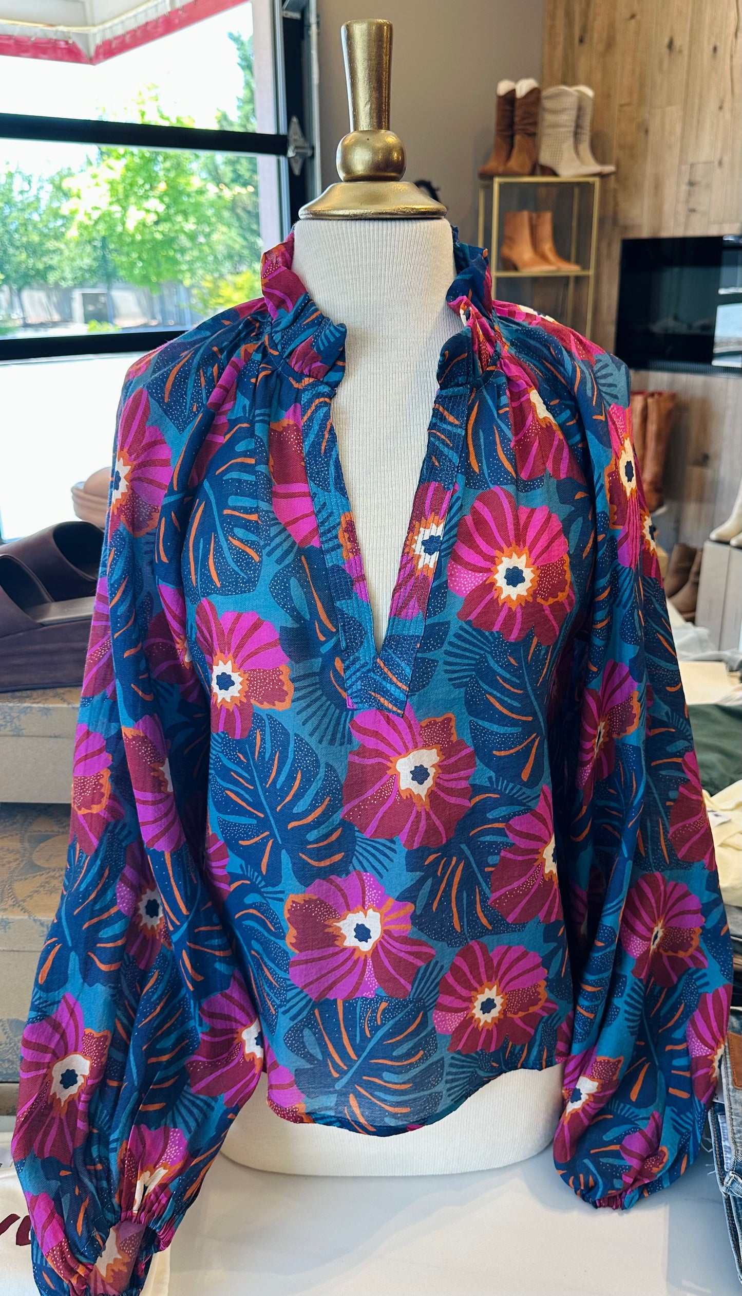 THML L/S Flowy Flower Top