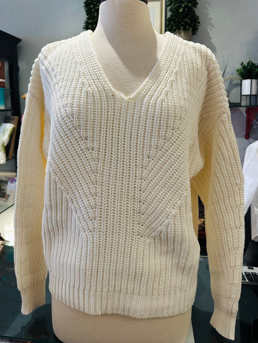 Bluivy Ivory Knit V-Neck Pullover