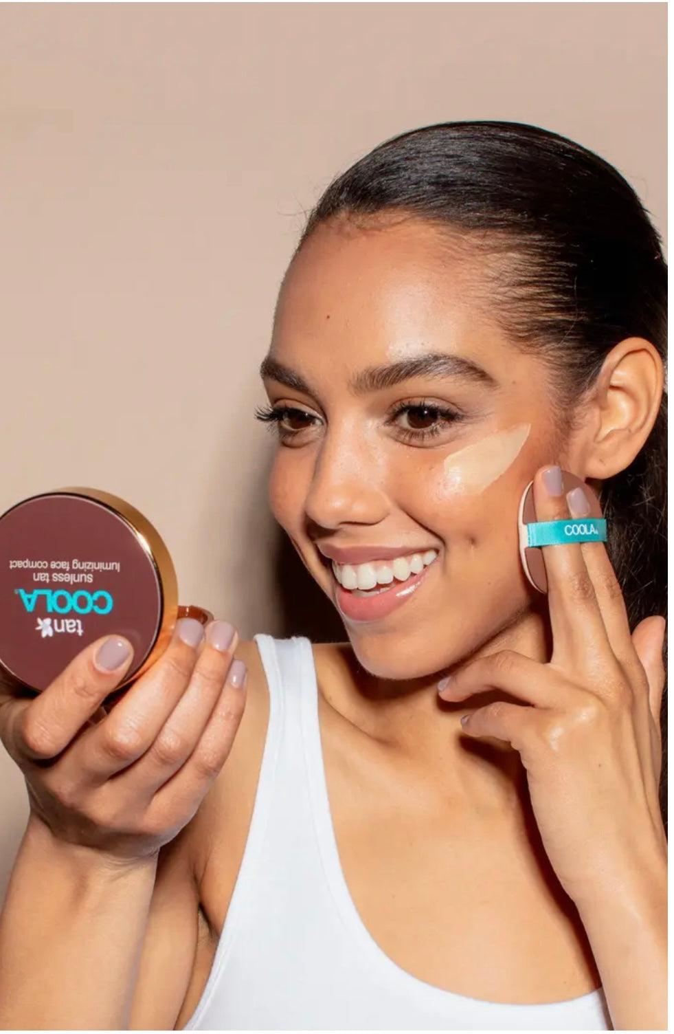 Coola Bronzing Face Compact