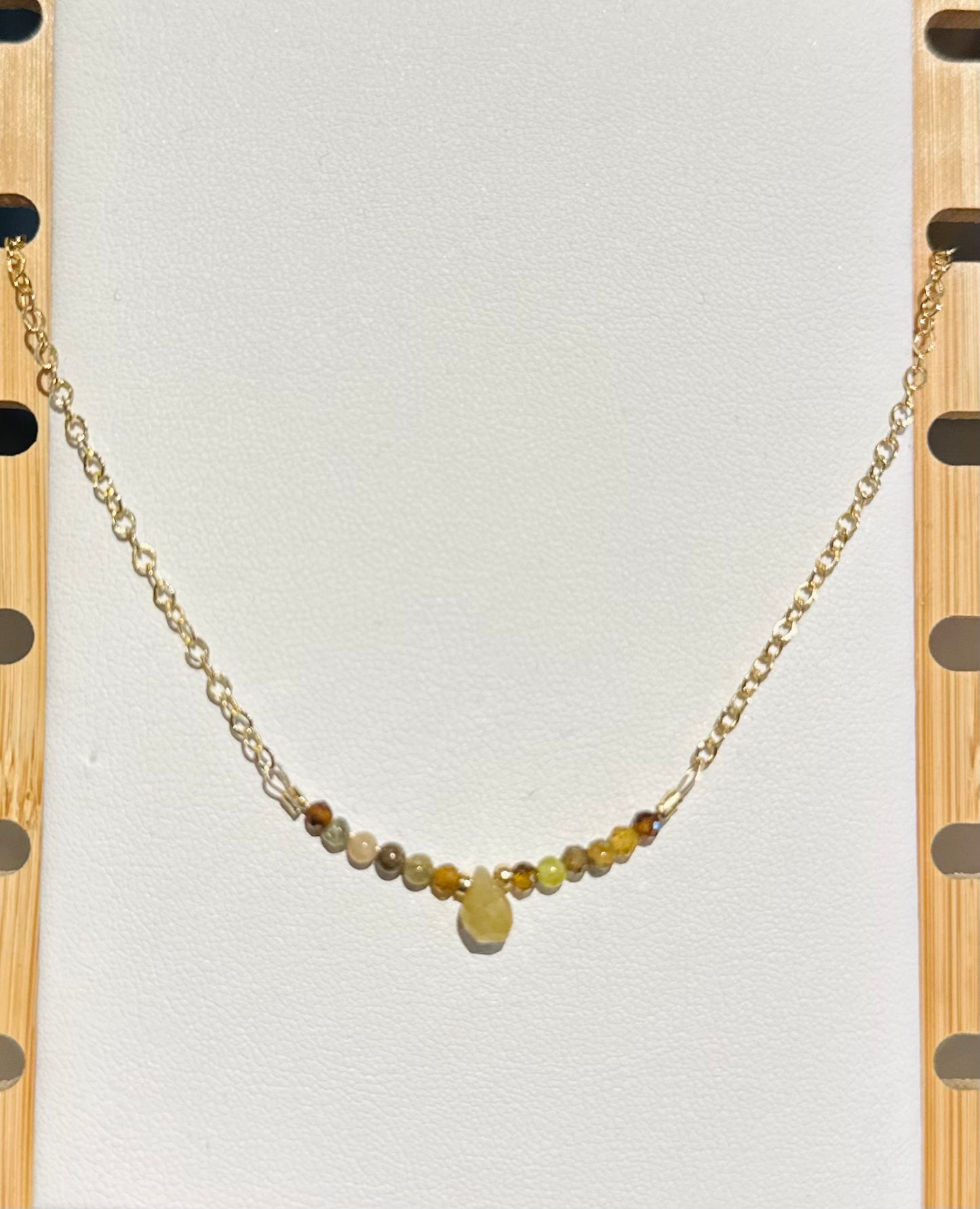 Mountain View Jewelry Gem Necklaces