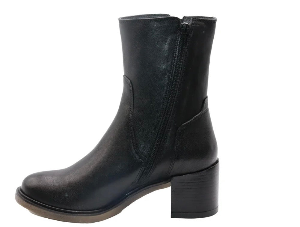 Eric Michael Rio Boot