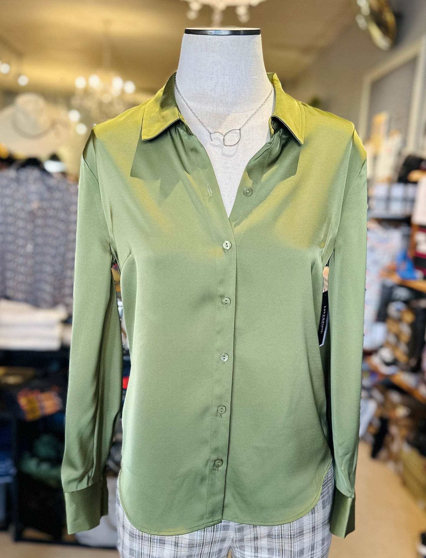 Liverpool L/S Collared Woven Button Front Blouse