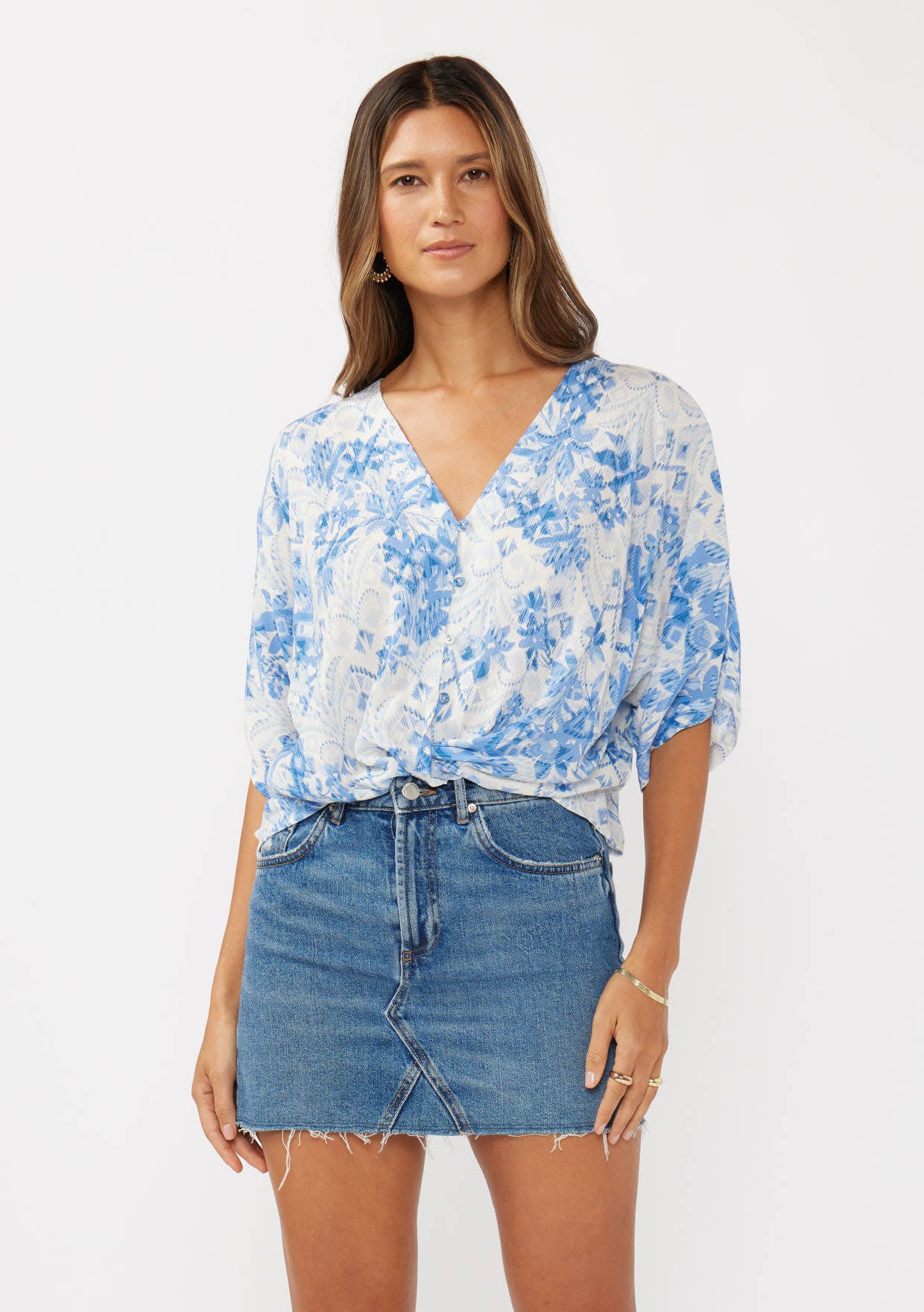 Floral V-Neck Button-Down Knot Front Top: Off White Dusty Blue