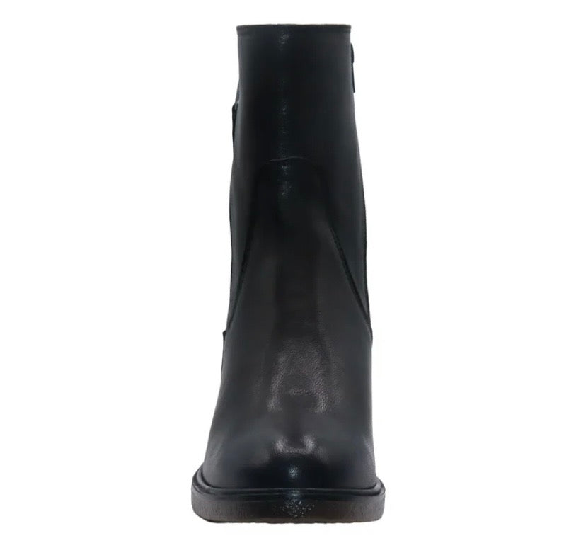 Eric Michael Rio Boot