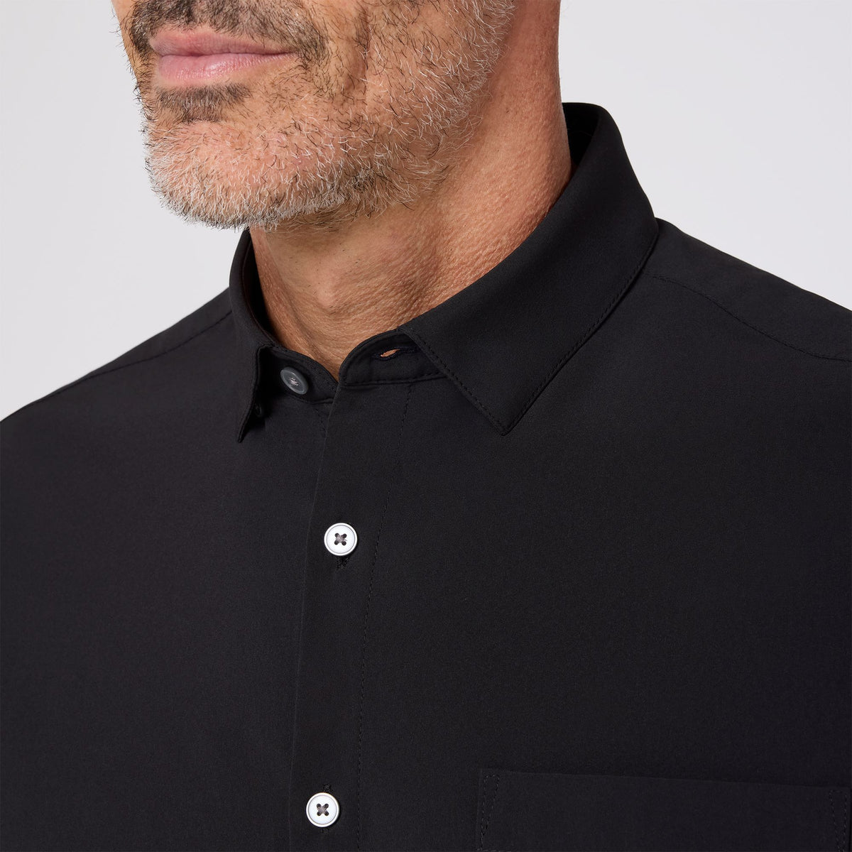 Mizzen + Main Leeward SS Dress Shirt Black solid