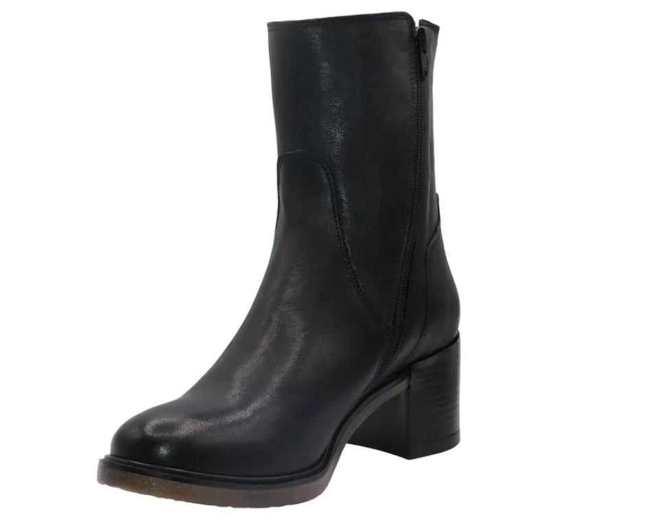 Eric Michael Rio Boot