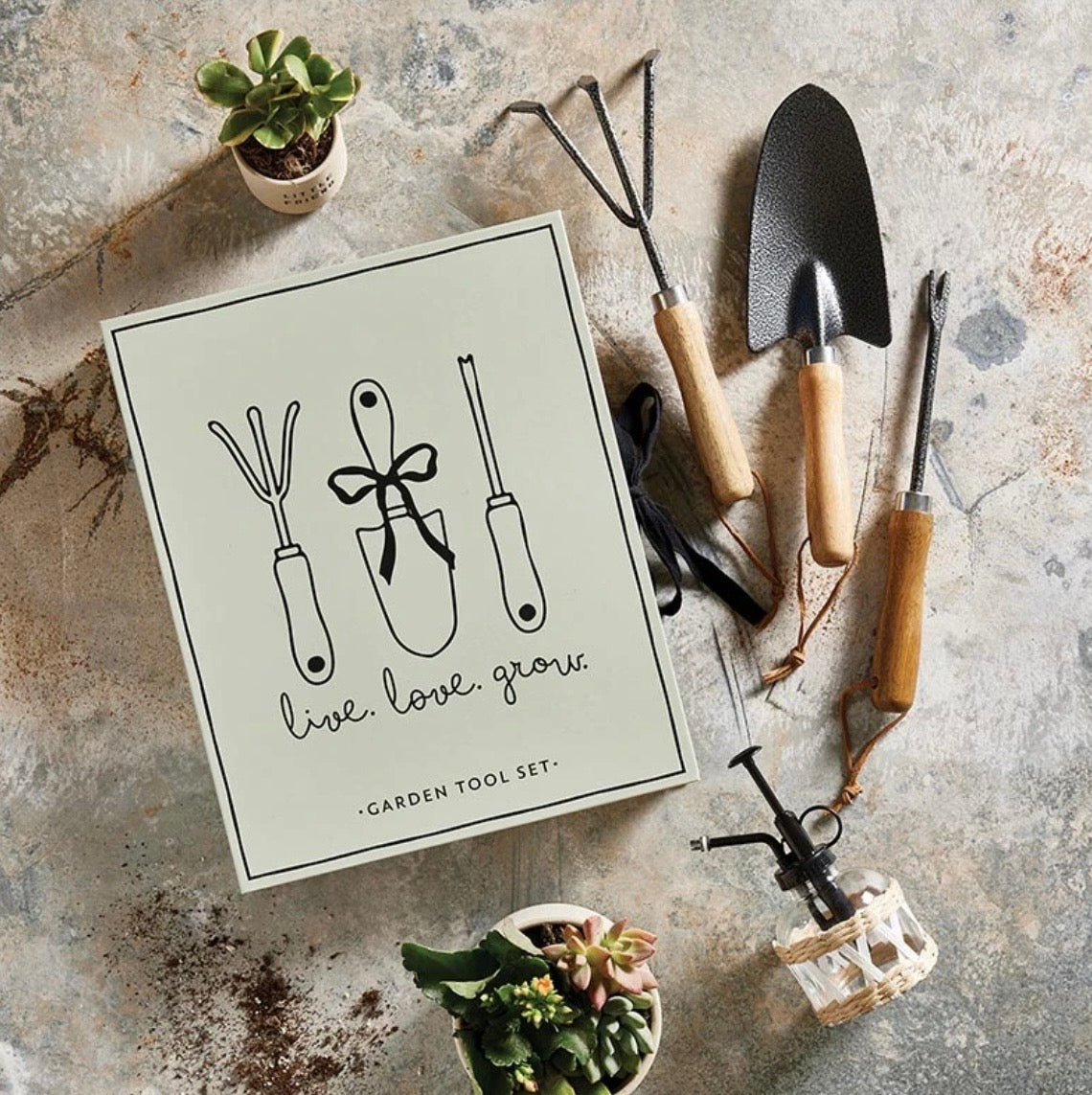 Santa Barbara Design Studios Garden Tool Set