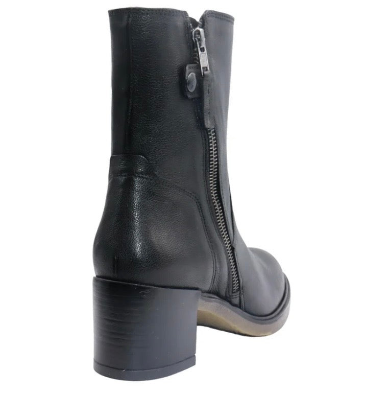 Eric Michael Rio Boot