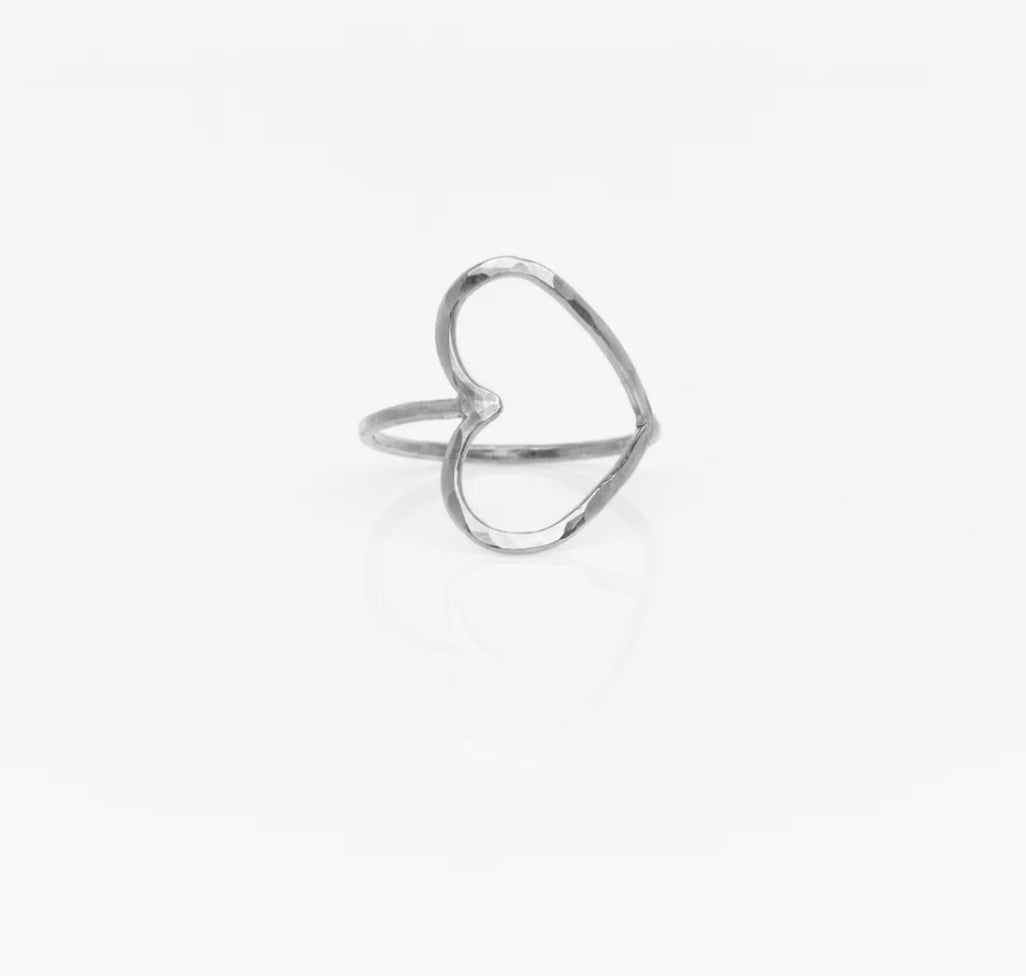 Nashelle Complete Heart Ring