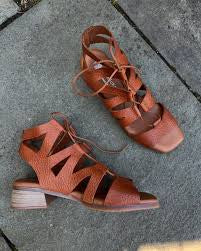 Eric Michael Roxanna Sandal