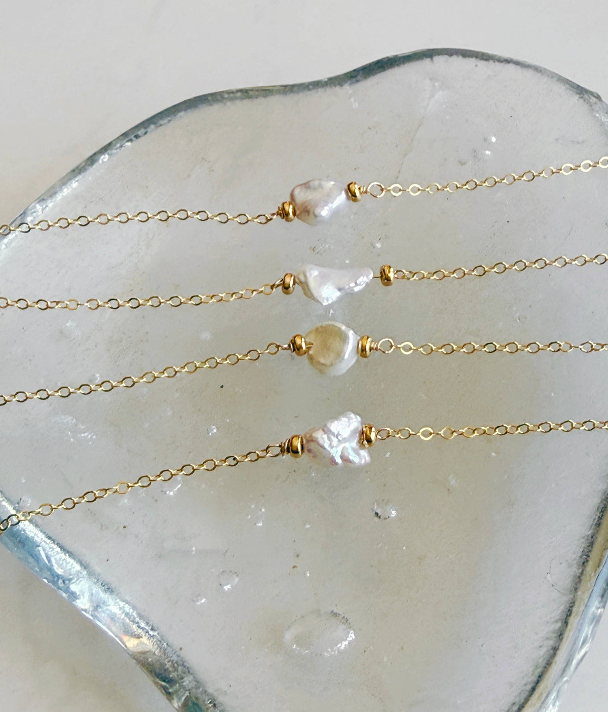 Petite baroque pearl necklace : 14kt gold fill